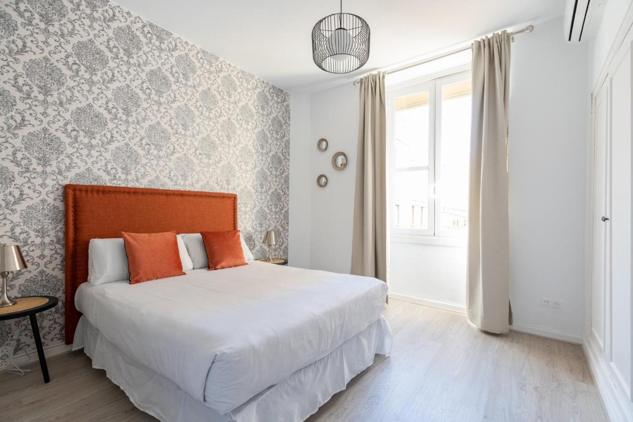 Apartments Ole - Tetuan เซบีญา ภายนอก รูปภาพ